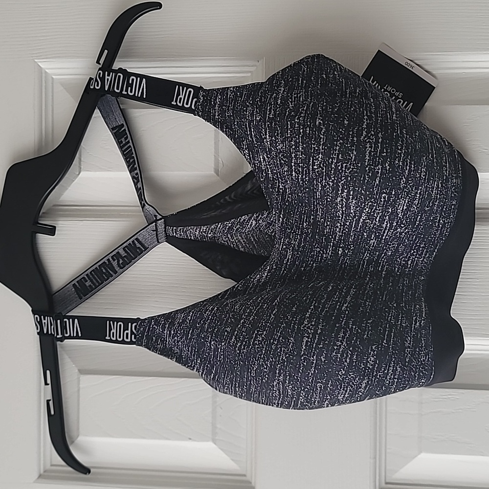 VS Sports Bra